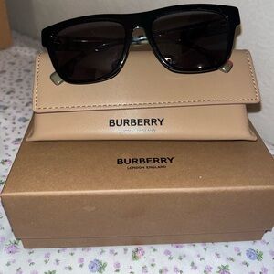 Burberry Black Sunglasses with Case
